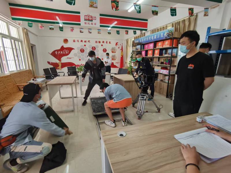 福田区广告片拍摄公司：极简主义践行者，少即是多的视觉哲学