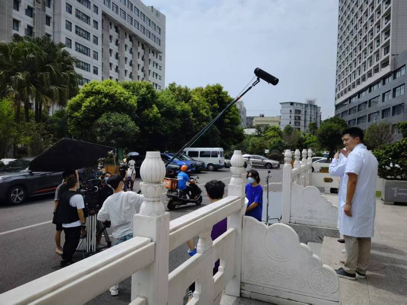 福田区广告片拍摄公司低成本实现高规格制作的诀窍